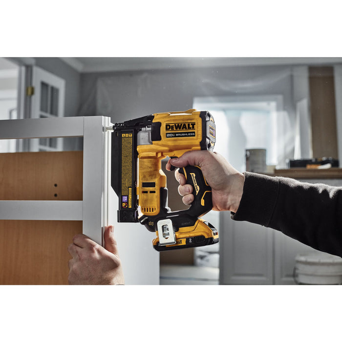 DeWalt 20V MAX Brushless Cordless 23 Gauge Pin Nailer Kit