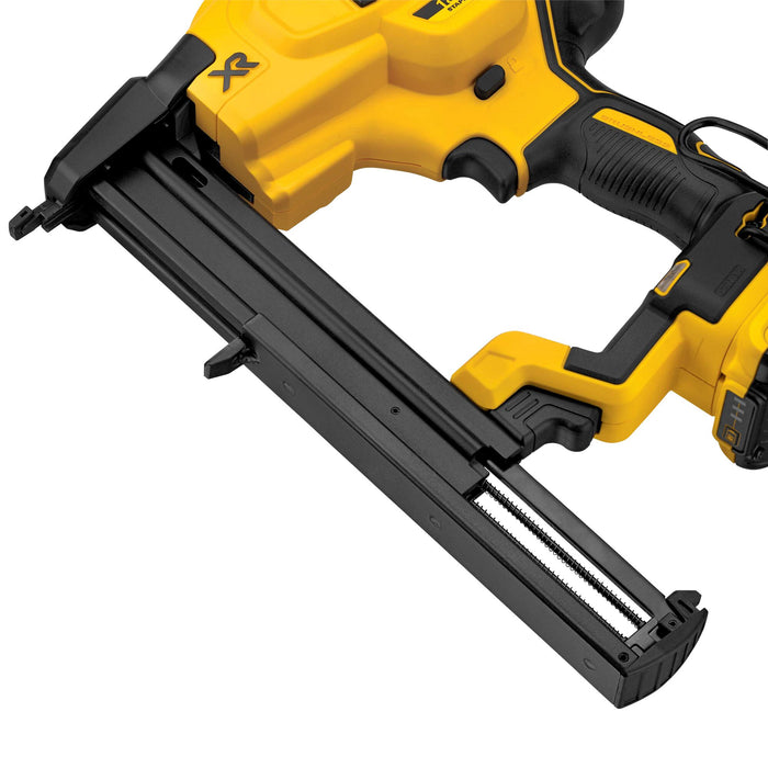 DeWalt 20V MAX XR 18 Gauge Cordless Narrow Crown Stapler Kit