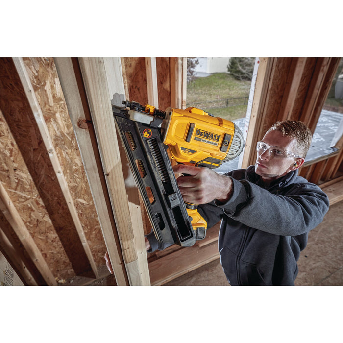 DeWalt 20V MAX Cordless 30° Paper Collated Framing Nailer - Tool Only