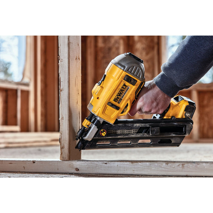 DeWalt 20V MAX Cordless 30° Paper Collated Framing Nailer - Tool Only