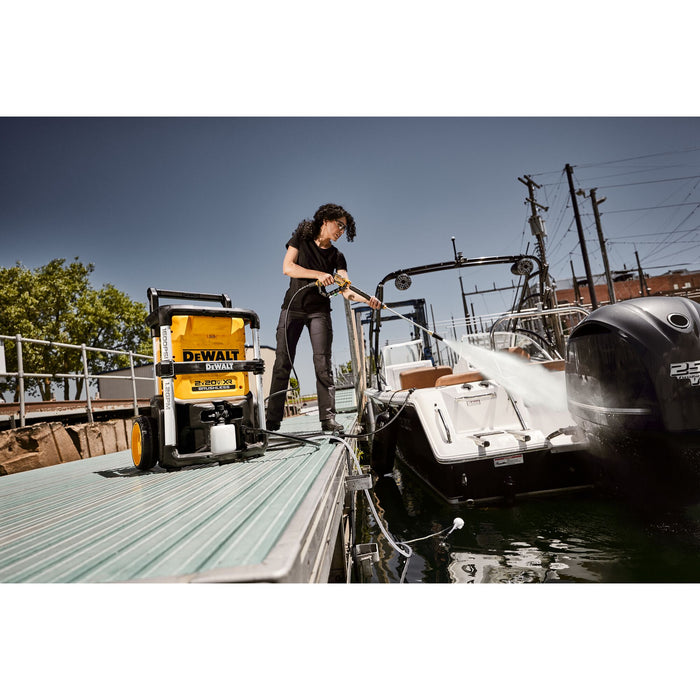 DeWalt 2X20V MAX 1600 psi Pressure Washer Kit