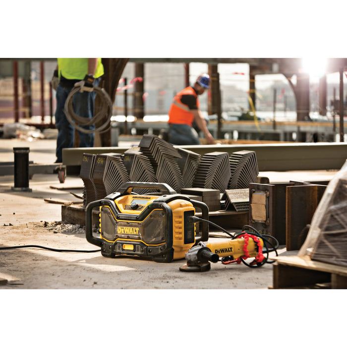 DeWalt Bluetooth Charger Radio