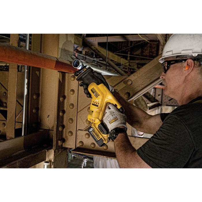 DeWalt 20V Compact Reciprocating Saw Kit