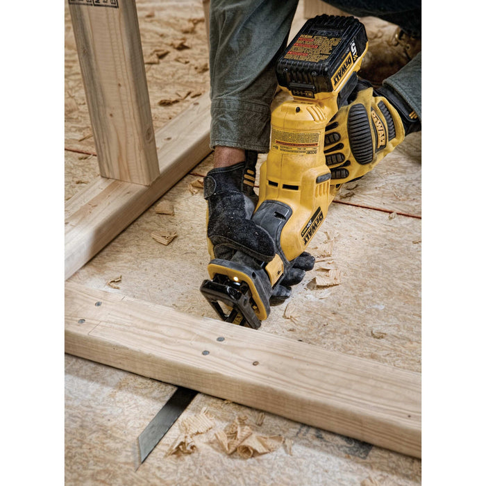 DeWalt 20V Compact Reciprocating Saw Kit