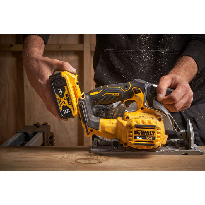 DeWalt 20V MAX 6-1/2" Brushless Cordless Circular Saw - Tool Only