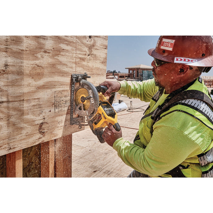 DeWalt FLEXVOLT® 60V MAX 7-1/4" Worm Drive Circular Saw - Tool Only