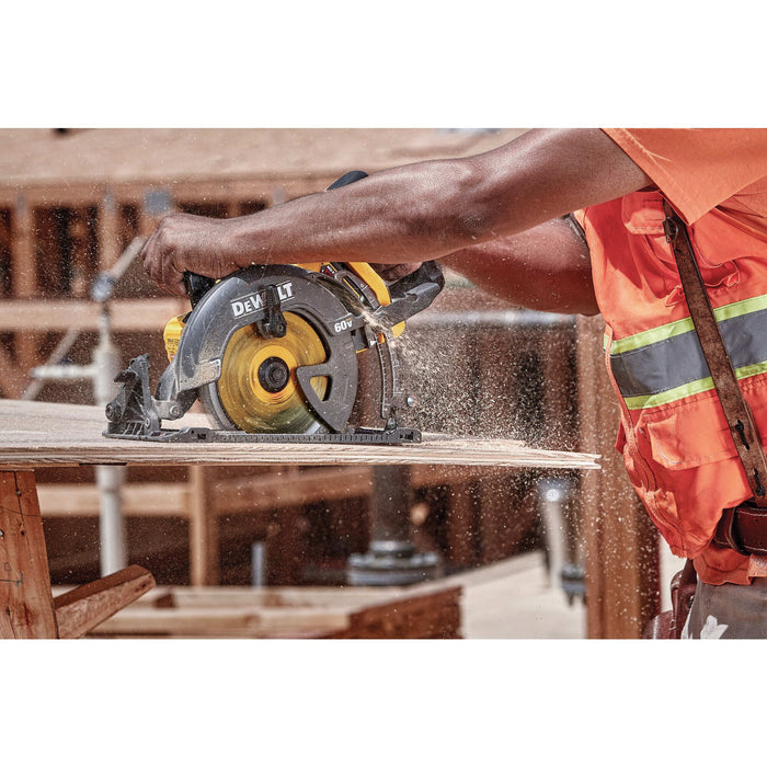 DeWalt FLEXVOLT 60V MAX 7-1/4" Worm Drive Circular Saw Kit