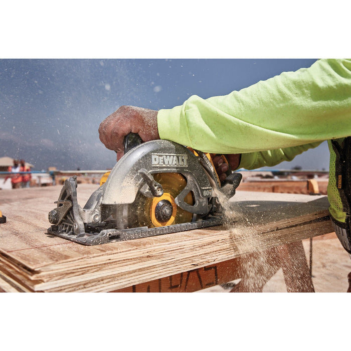 DeWalt FLEXVOLT 60V MAX 7-1/4" Worm Drive Circular Saw Kit