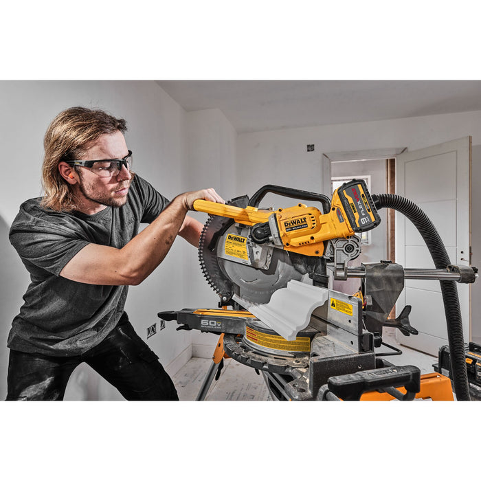 DeWalt FLEXVOLT 60V MAX 12" Sliding Mitre Saw Kit