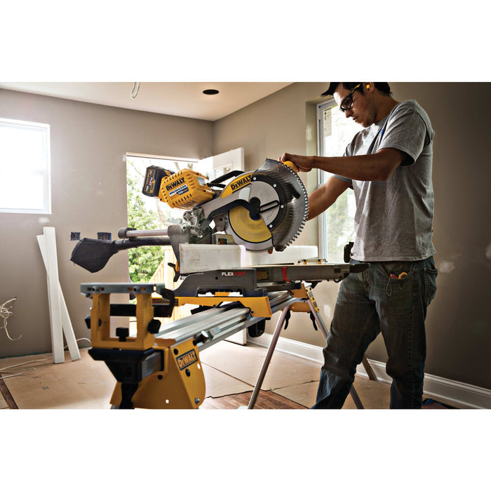 DeWalt FLEXVOLT® 120V MAX 12" Dual Bevel Sliding Mitre Saw Kit