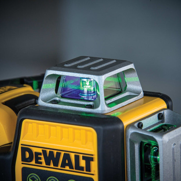 DeWalt 12V MAX 360° Green Beam 3 Line Laser Level