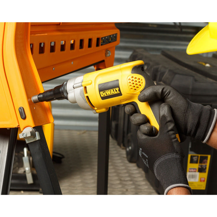 DeWalt 1,000 RPM VSR VERSA-CLUTCH™ Screw Gun