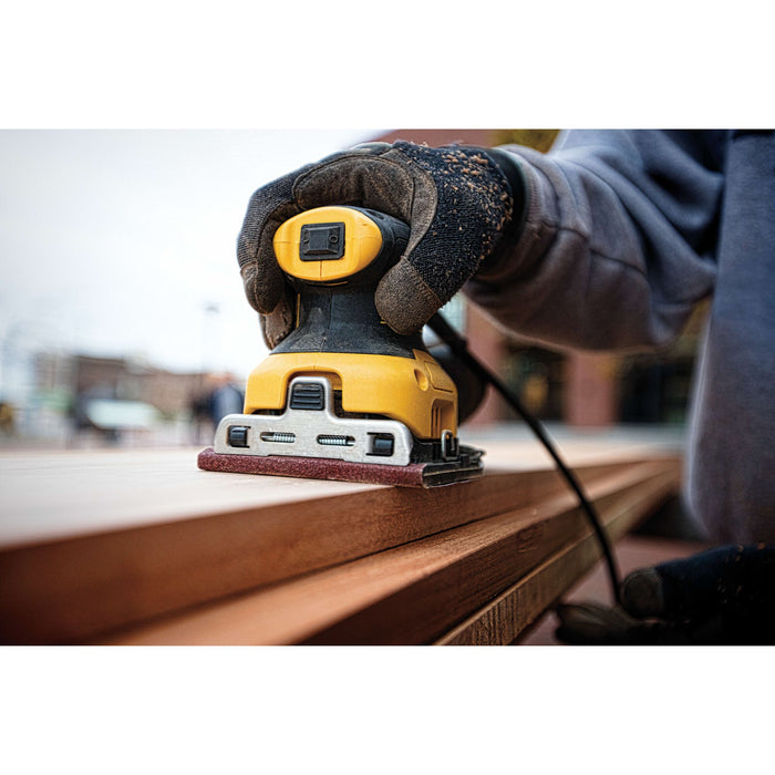 DeWalt 1/4 Palm Grip Corded Sheet Sander Kit