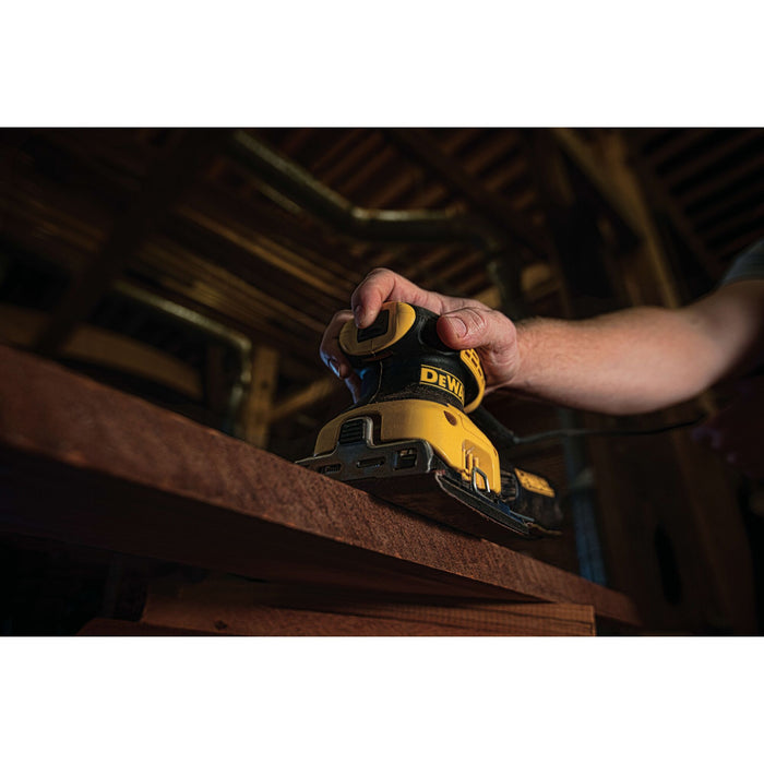 DeWalt 1/4 Palm Grip Corded Sheet Sander Kit