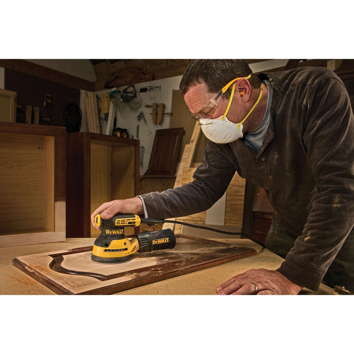 DeWalt 5" Variable Speed Random Orbital Sander Kit