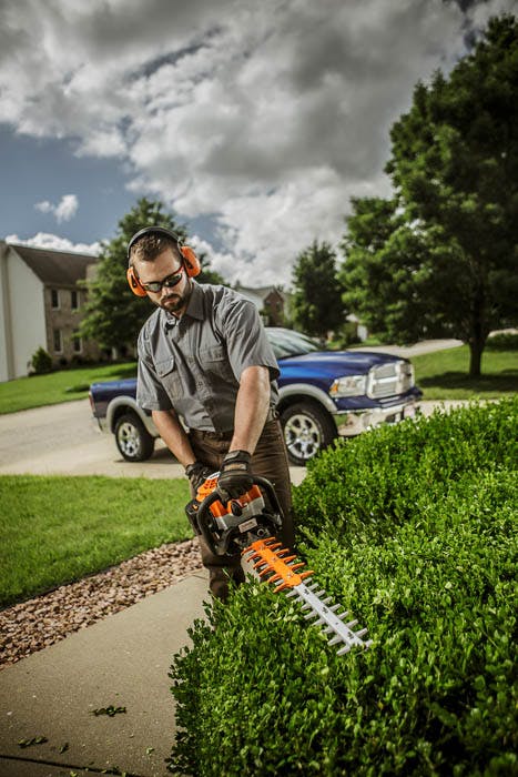 STIHL HS 82R 24" Professional Gas Powered Hedge Trimmer (22.7cc)