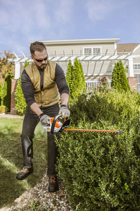 STIHL HSA 45 18V Integrated Battery Hedge Trimmer Kit