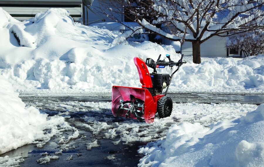 Toro Power Max 24" 824 OE Two Stage Snow Thrower