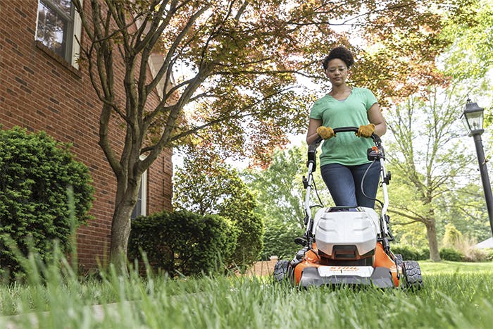 STIHL RMA 460V Self Propelled Cordless Lawn Mower Kit (AK System)