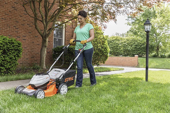 STIHL RMA 460V Self Propelled Cordless Lawn Mower Kit (AK System)