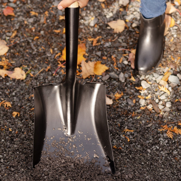 Garant Short Square Shovel