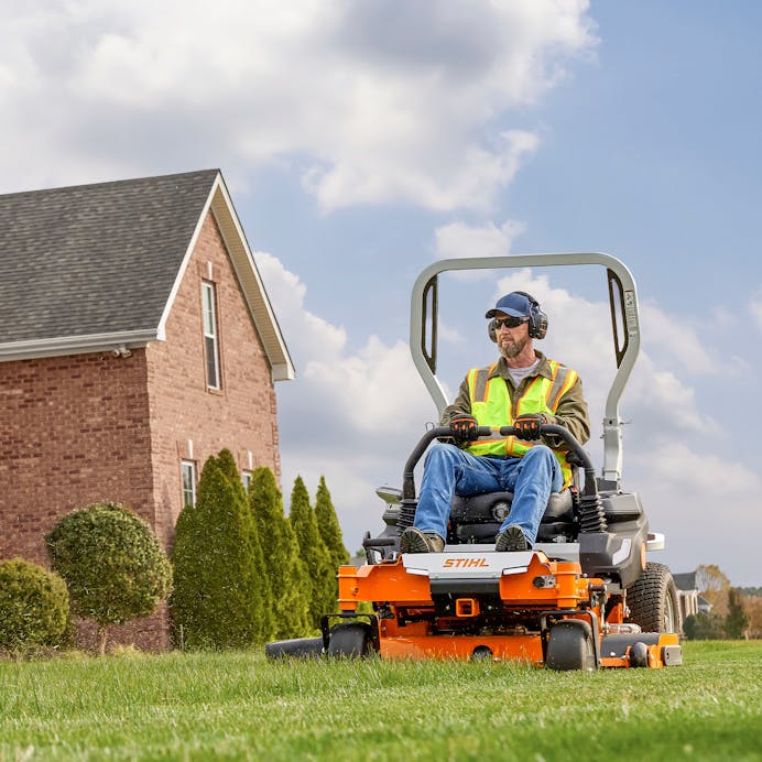 STIHL RZA 760 60" Battery Powered Professional Zero-Turn Ride-On Lawn Mower