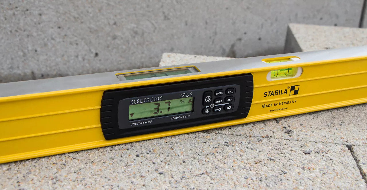 Stabila Type 196-2 IP65 Electronic Tech Level w/ Case