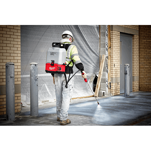 Milwaukee M18™ SWITCH TANK™ 4-Gallon Backpack Concrete Sprayer Kit