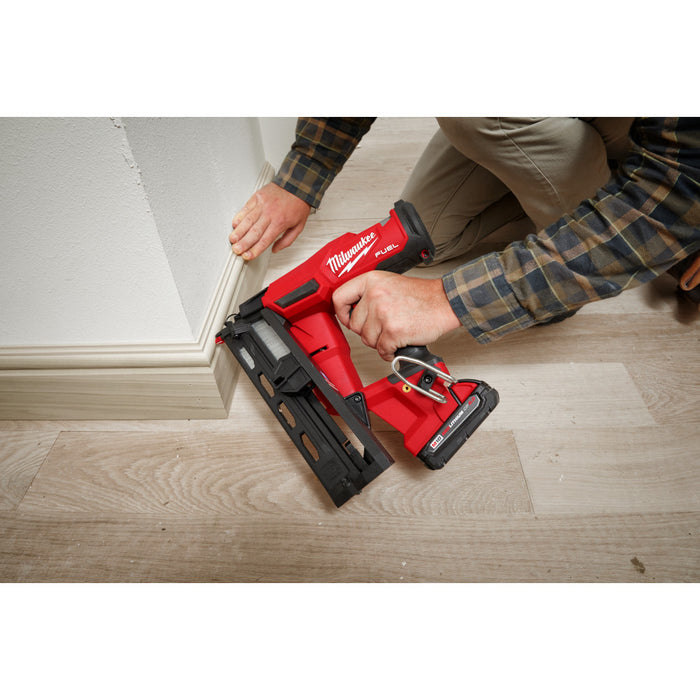 Milwaukee M18 FUEL 16 Gauge Angled Finish Nailer