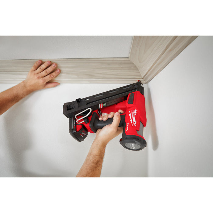Milwaukee M18 FUEL™ 15 Gauge Finish Nailer Kit