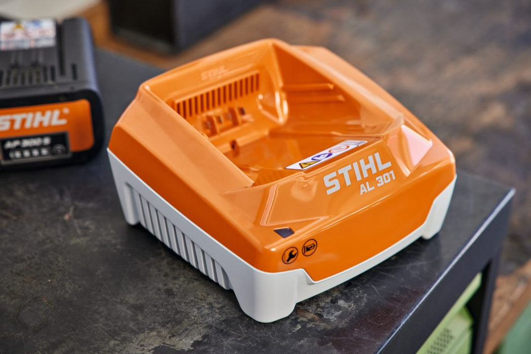 STIHL AL 301 High Speed Battery Charger