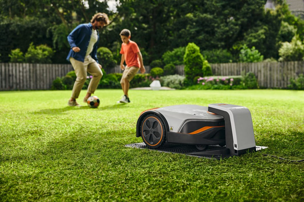 STIHL iMow® 5 Robotic Lawn Mower