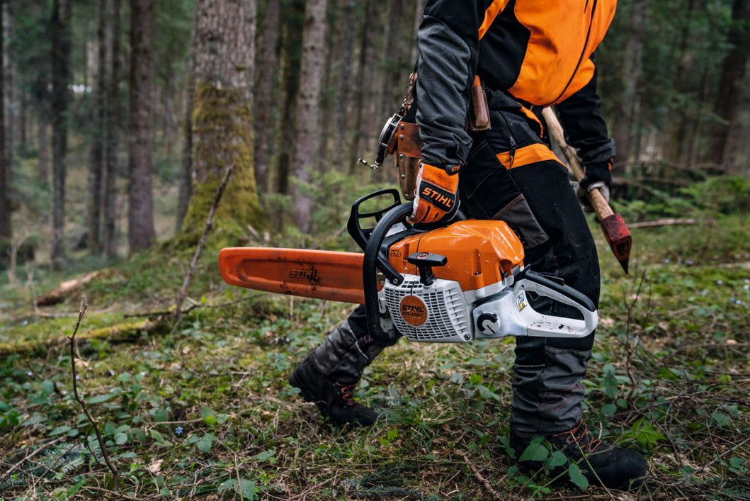 STIHL MS 400 C-M Professional Gas Chainsaw (66.8cc) w/ M-Tronic - 16 ...