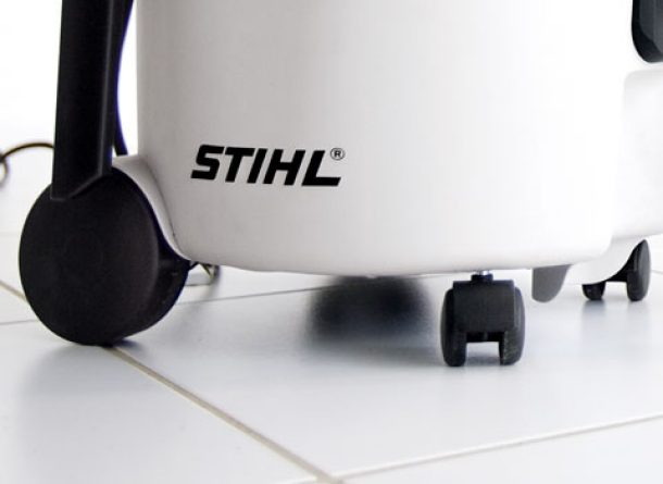 STIHL SE 122 Electric Wet/Dry Vacuum Cleaner 30L